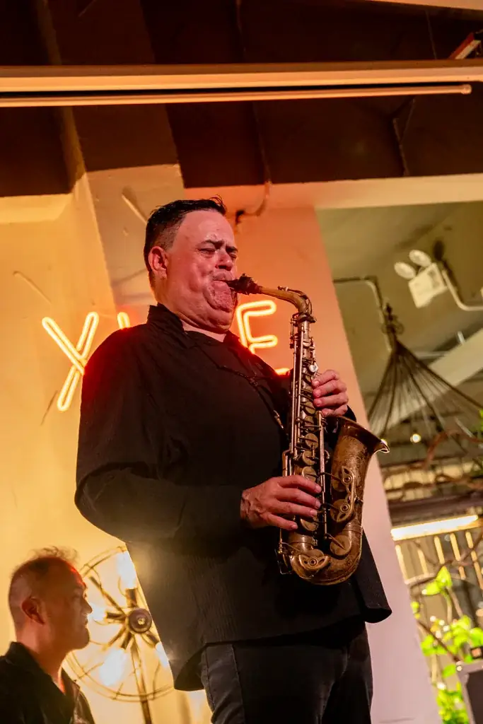 Xi Nê Bistro & Jazz live performance